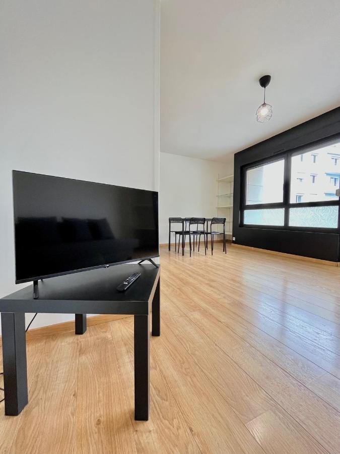 Ponsardin- Appartement Avec Balcon Et Parking 兰斯 外观 照片