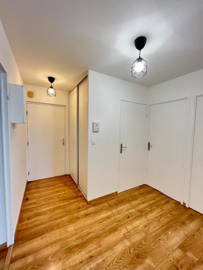 Ponsardin- Appartement Avec Balcon Et Parking 兰斯 外观 照片